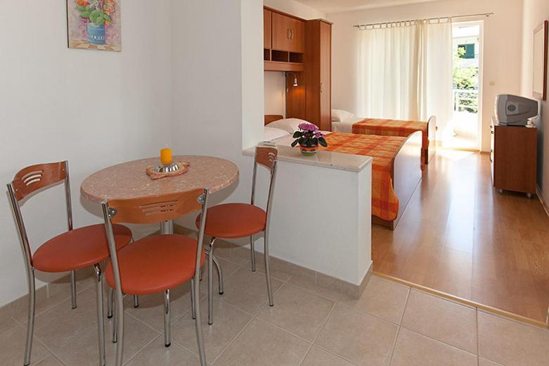 Apartments Milana 2 Tučepi Exterior foto